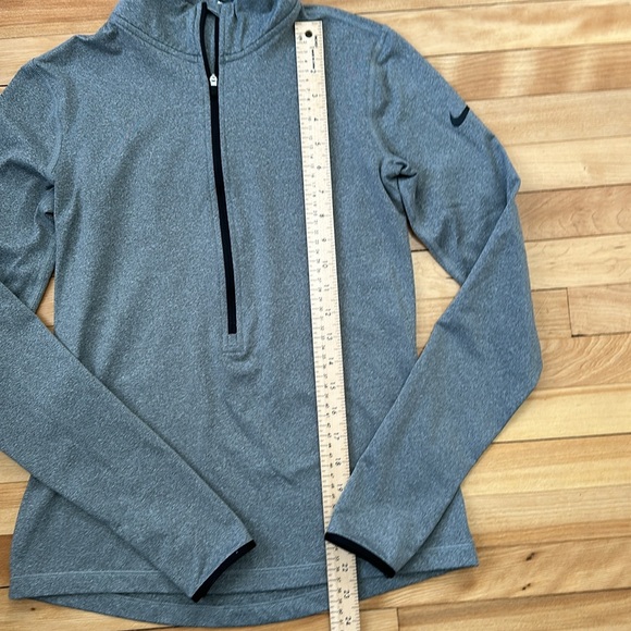 Women’s Nike Pro Dri-Fit 1/2 Zip Pull Over size Medium - Picture 2 of 9